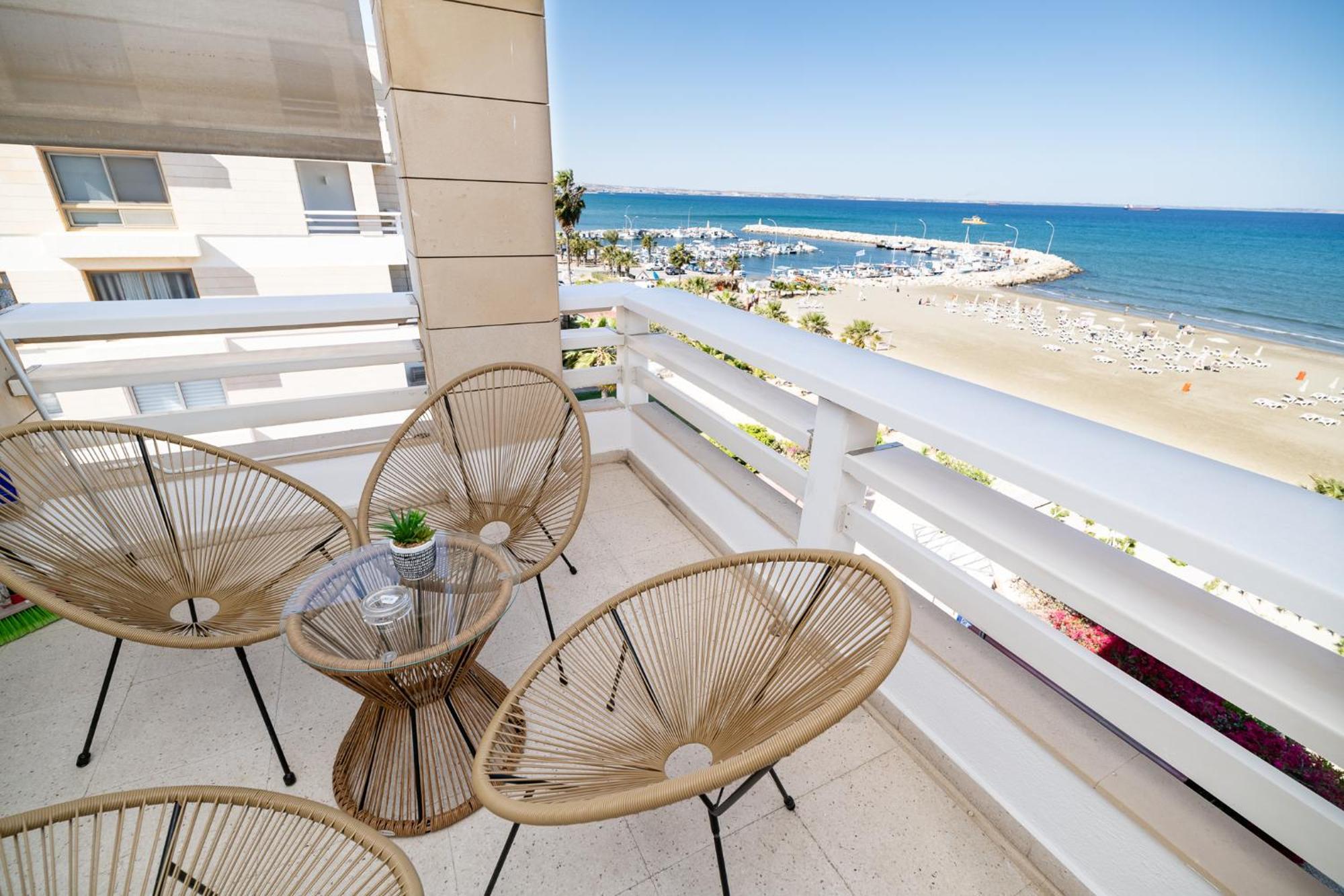 Lazuli Beachfront Sea View Ap144 Ларнака Экстерьер фото