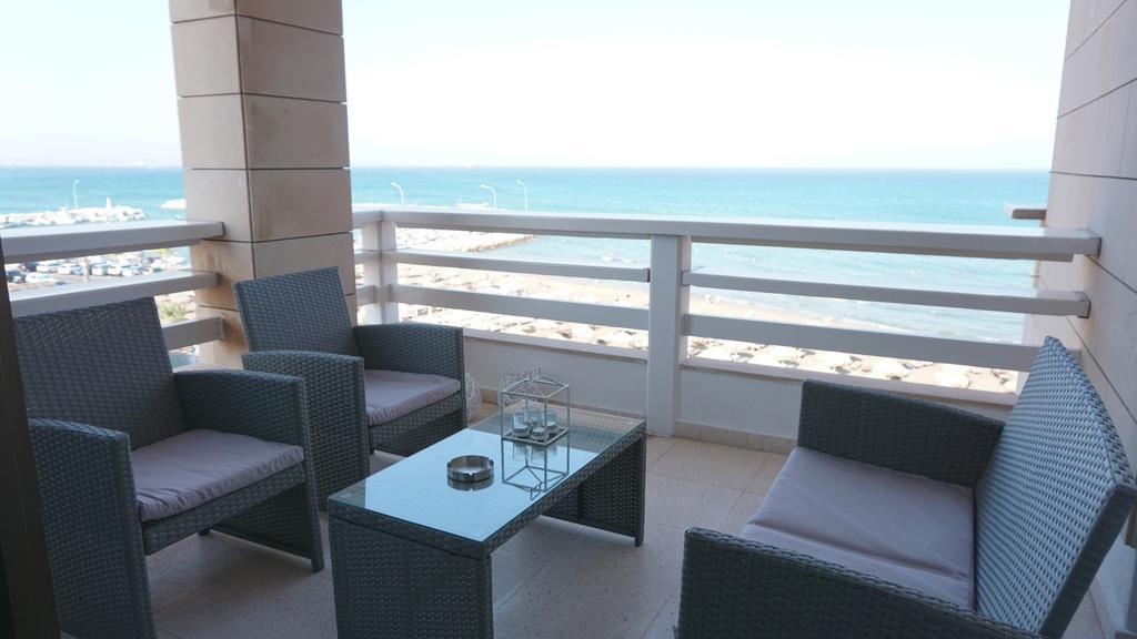 Lazuli Beachfront Sea View Ap144 Ларнака Экстерьер фото